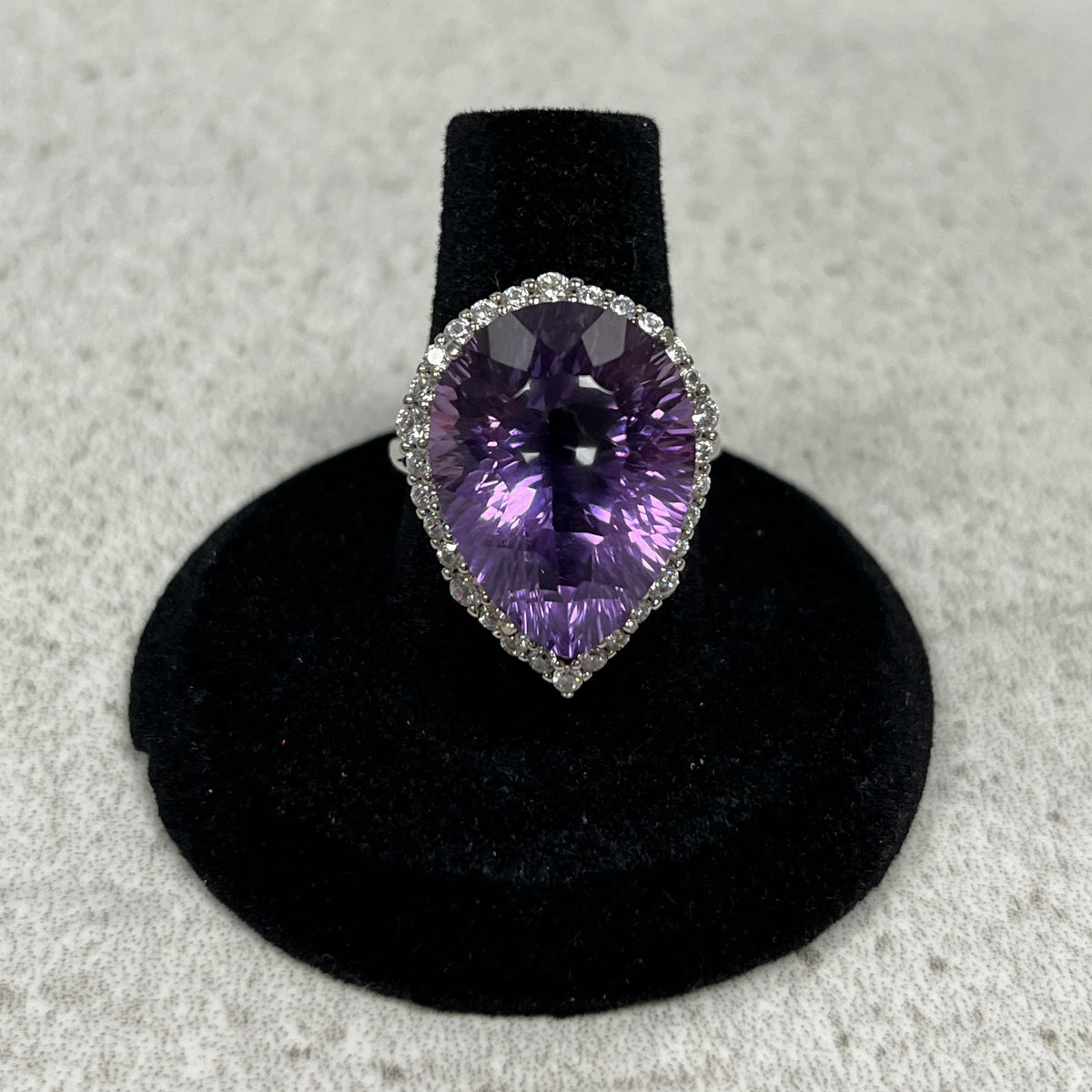 Ring Large Tear Drop "Amethyst" with Zirconia around ajustable